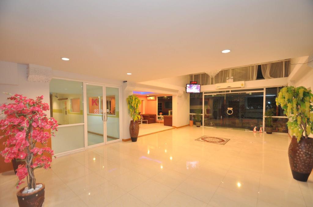 Kriss Residence Bangkok Exterior foto